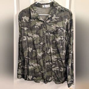 XXL Time and Tru Camouflage Long Sleeve Button Down Shirt